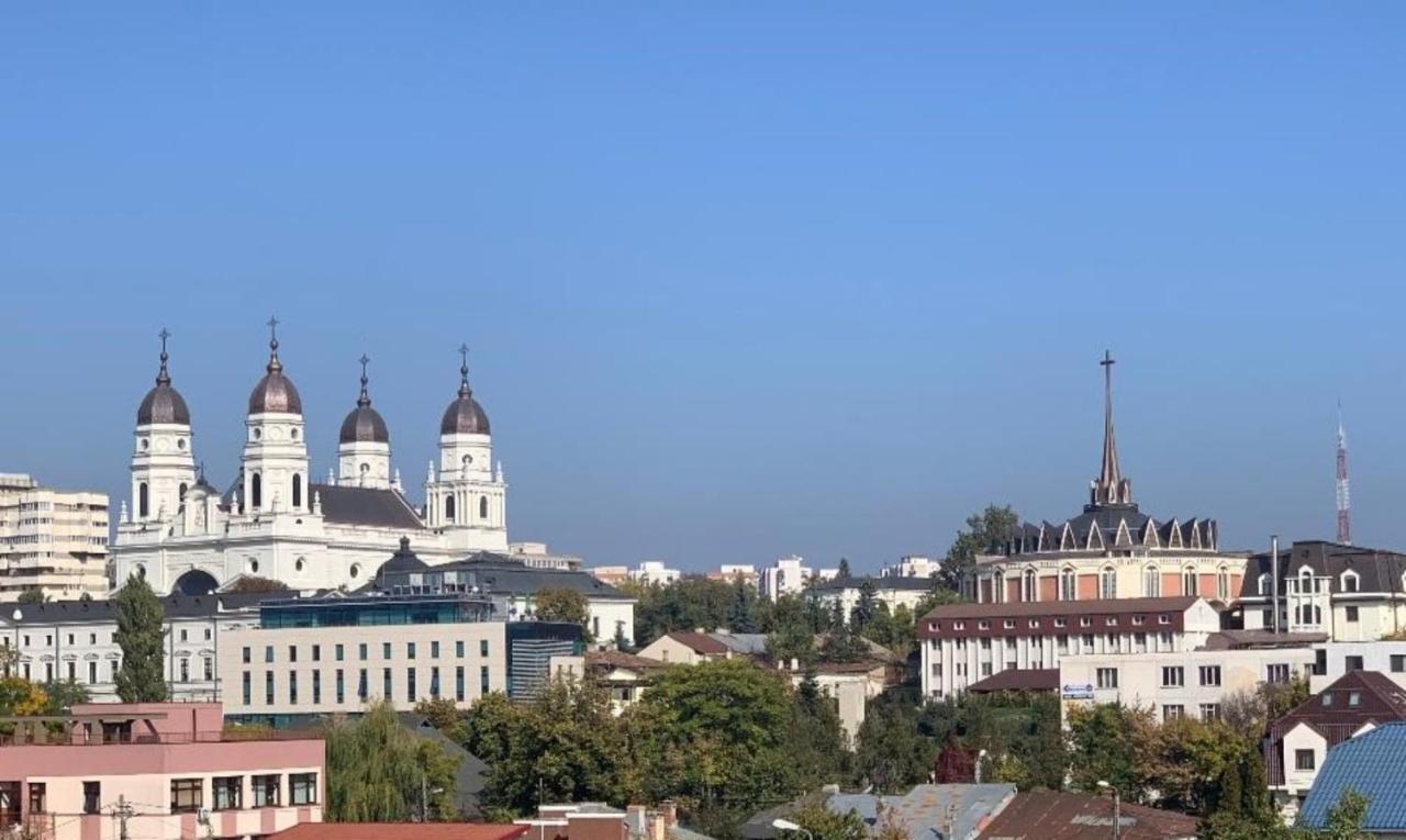 At Home Iasi Exterior photo